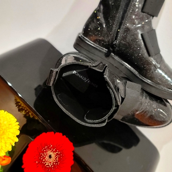 Donald Pliner Women's Noraa Boots ♡ - Picture 3 of 5